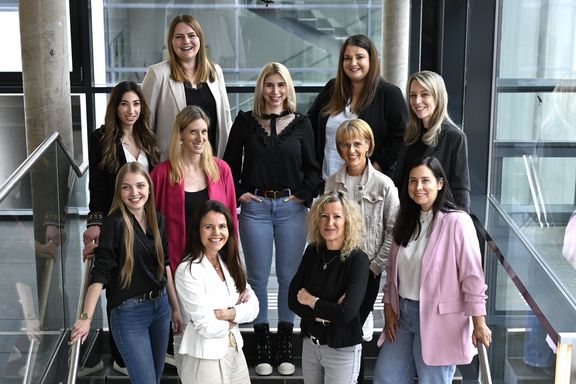 FH Kärnten ACADEMY Teamfoto_FHK_Academy.jpg